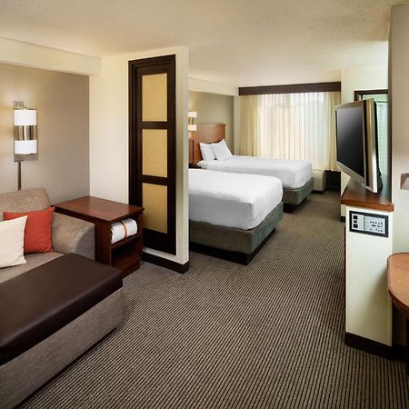 Hyatt Place Charlotte Arrowood מראה חיצוני תמונה