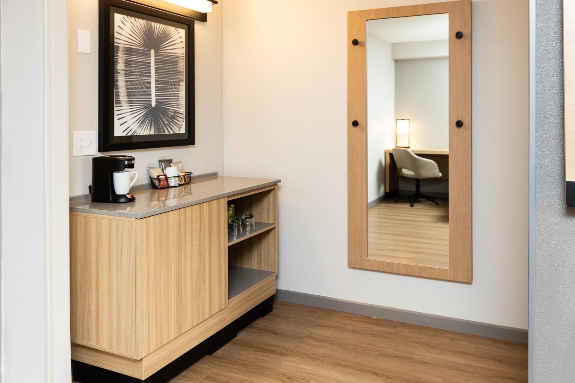 Hyatt Place Charlotte Arrowood מראה חיצוני תמונה