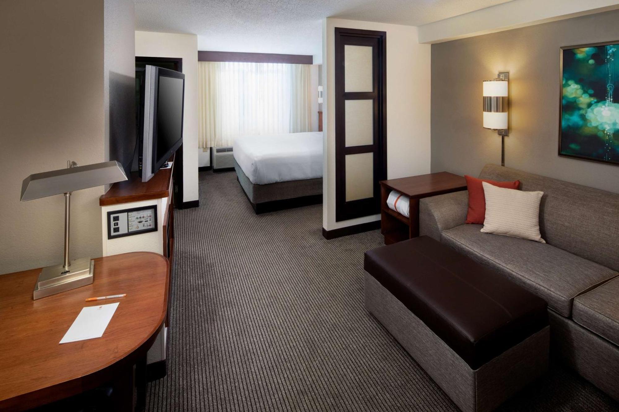 Hyatt Place Charlotte Arrowood מראה חיצוני תמונה
